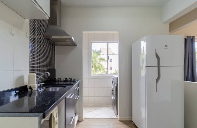 Apt 700m From Ingleses Beach Mab0203