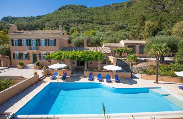 Arhondiko - Five Bedroom Villa, Sleeps 9