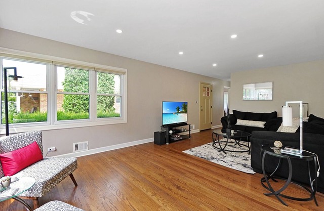 Arlington Heights FHS Rental