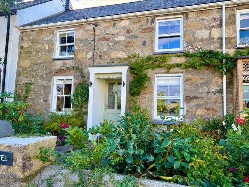 Arwel Cottage