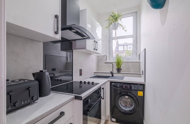 Ashvale Stay - SJA Stays - Unique 1 Bed Apartment