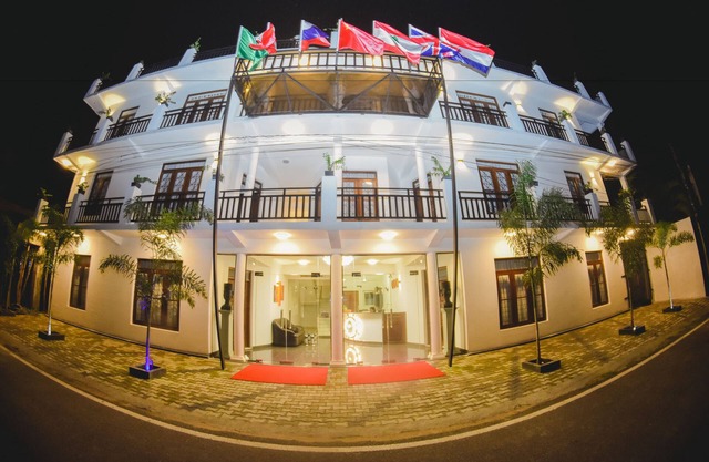Asian Grand Hotel