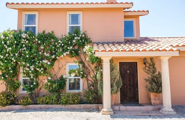 Aterno Vineyard, Guest House