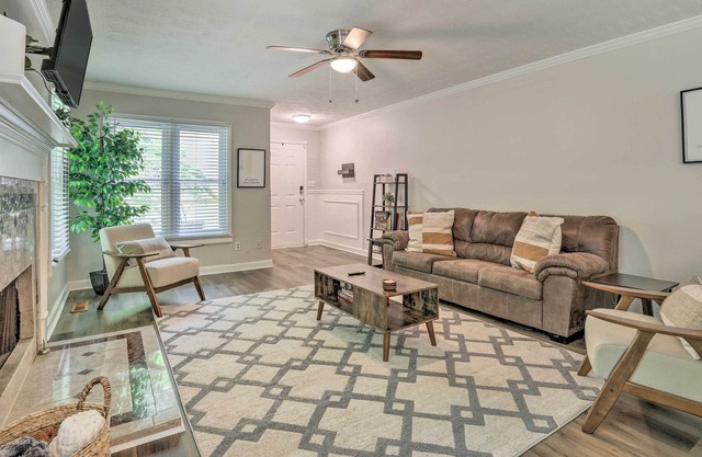 Atlanta Home w/ Fireplace < 7 Mi to Downtown!