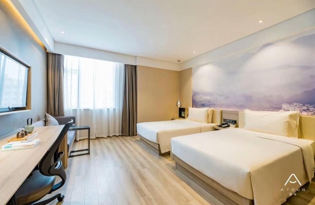 Atour Hotel (Baimaiquan Jinan Shuangshan Street)