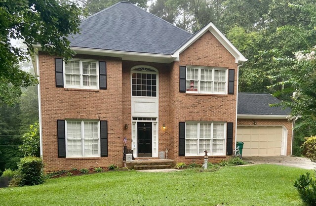 Attached apartment in Smyrna, GA. Close to everything and even downtown Atlanta!
