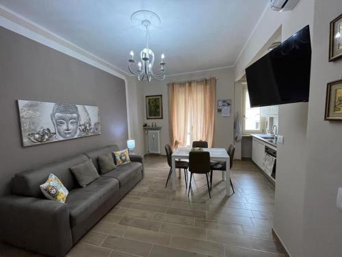 ATTICO BRICCARELLO -Intero Appartamento- Elegant Suite with FREE WIFI , air conditioned, near Inalpi Arena and Sporting Club Torino-Olimpyc Stadium
