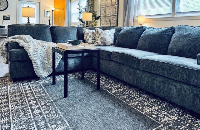 ATV trail nearby, dog-friendly 1-bed apartment in D-F with fully-stocked kitchen