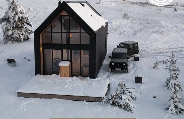 Atypical chalet in the heart of the Auvergne volcanoes