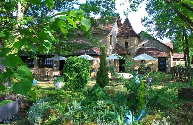 Auberge de Castel-Merle