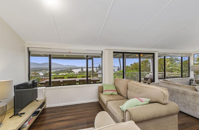 Aurelia, 14 Stewart Street