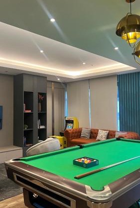 Aurora Escalades Tower near Smart Araneta Colisium