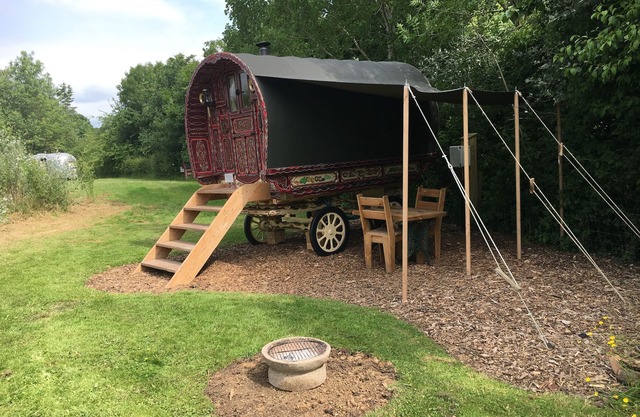 Authentic Gypsy Caravan with double bed