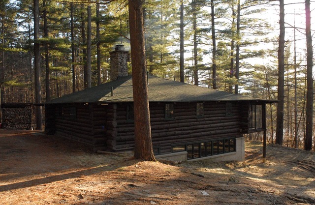 Authentic Log Cabin, Secluded Site on the Ausable River