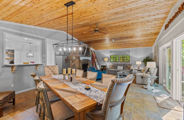 Autumn Ridge, 3/2, peaceful/secluded.1.5 mi from Highlands and fast internet!