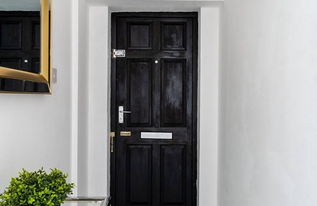 Avalon Luxury StaysnCharming 2-Bedroom Apartment in the Heart of Rochester