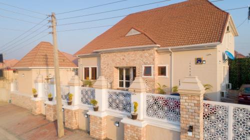 Aviel Suites