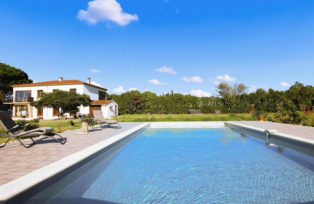 Awesome apartment in Pierrelatte with WiFi