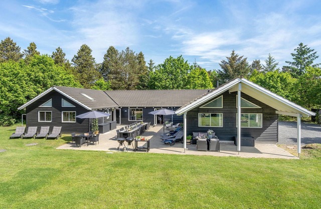 Awesome home in Blåvand with sauna