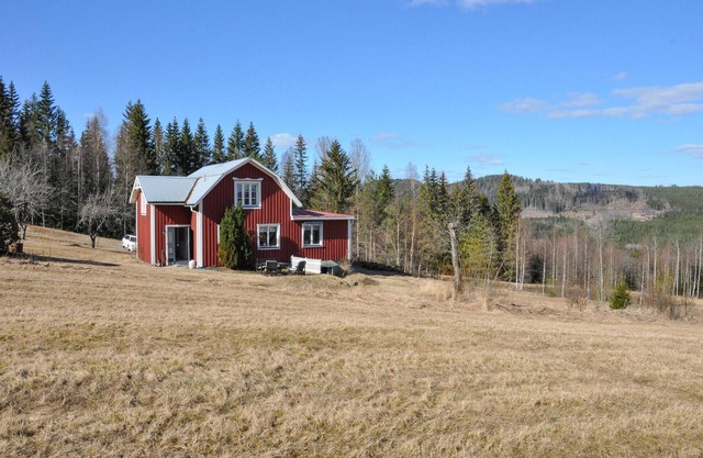 Awesome home in Torsby with WiFi