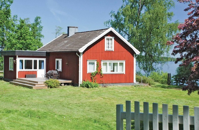 Awesome home in Värnamo with kitchen