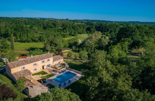 Awesome Home In Zminj With Wifi, Private Swimming Pool And Outdoor Swimming Pool