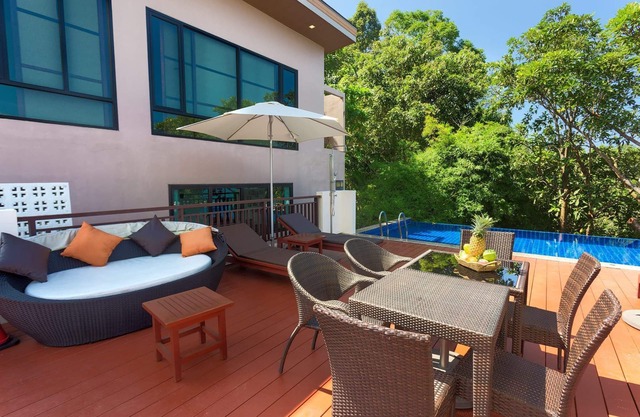 Awesome room located in the higher hill of patong