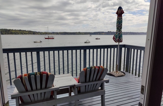 "Awesome View: very nice, cozy, complete. waterview is amazing." Feb 2021 K.H.