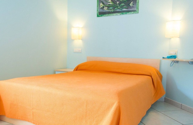 B & B with furnished bedrooms and private bathroom