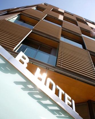 B Hotel
