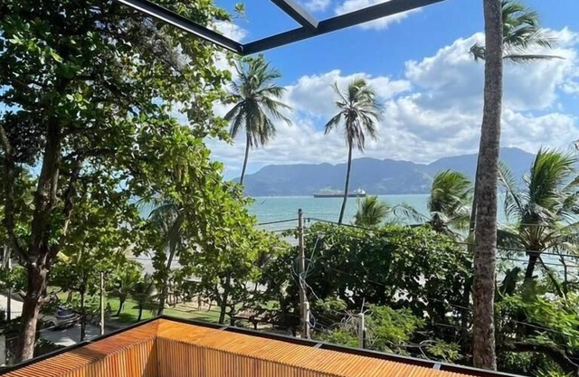 Bahari Suites