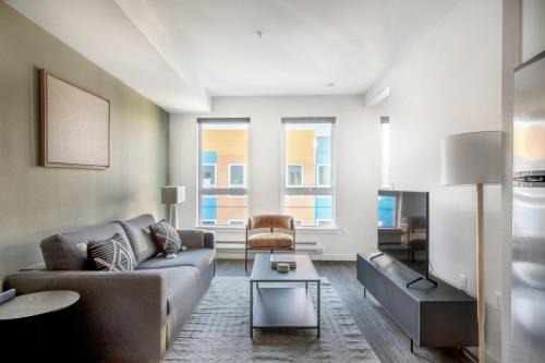 Ballard 1BR w Lounge Shops BBQ near Dining SEA-468