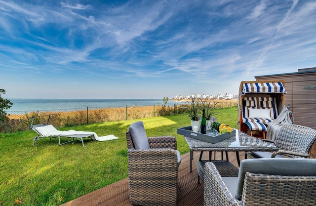 Baltic Sea vacation apartment "Schleiperle" - with water view, sauna and two terraces