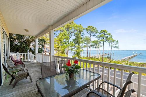 Banana Bay-East End of SGI Bayfront, Pool, Dock