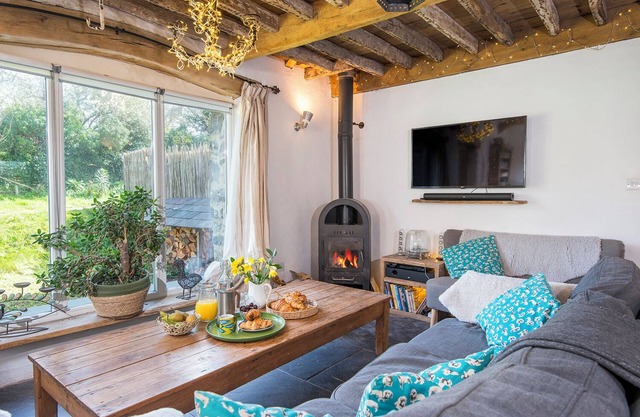 Bangeston Barn, Holiday Home Angle, Sleeps 6, 3 bedrooms, bathrooms