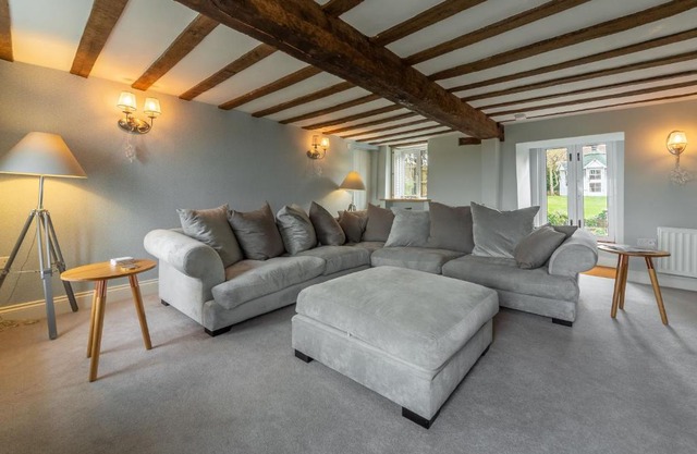 Barn Cottage 6
