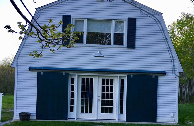 Barn-Style Bliss- 5 Star Home. Surrounded by Acadia!