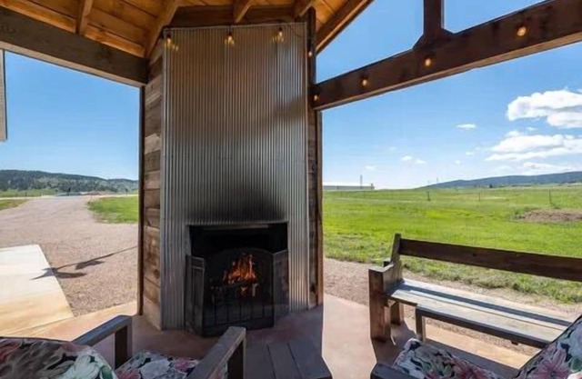 Barndominium in the Meadows with Majestic Views!