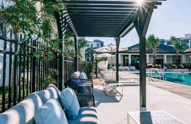 Barsala l Stunning 3BD with resort-style pool