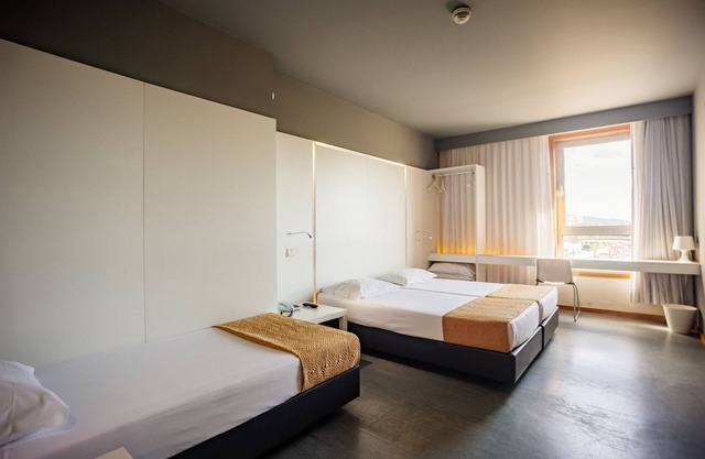 Basic Braga by Axis