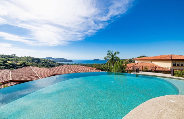 Bay Point #8 - Beautiful Condo overlooking the Pacific - 3 Bedroom 3 Bathroom