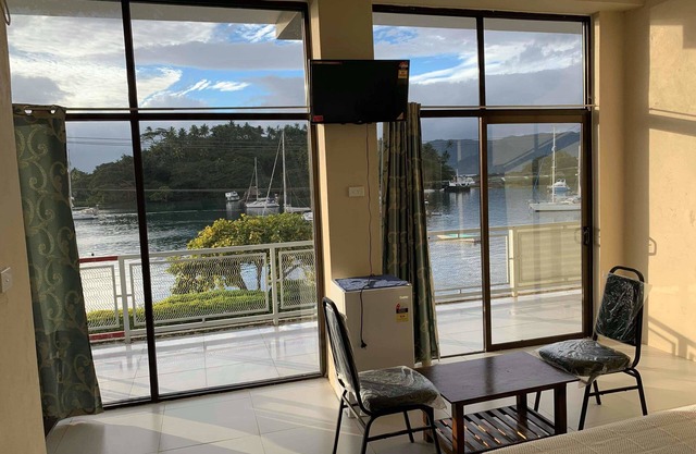 Bay View Barbers Lodge