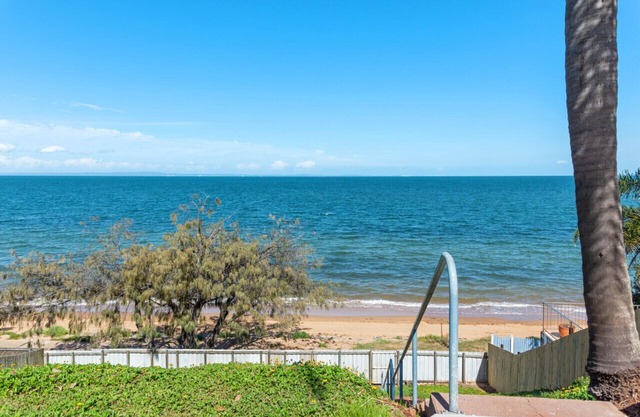* Bay Vista * Two Bedroom Waterfront Apartment