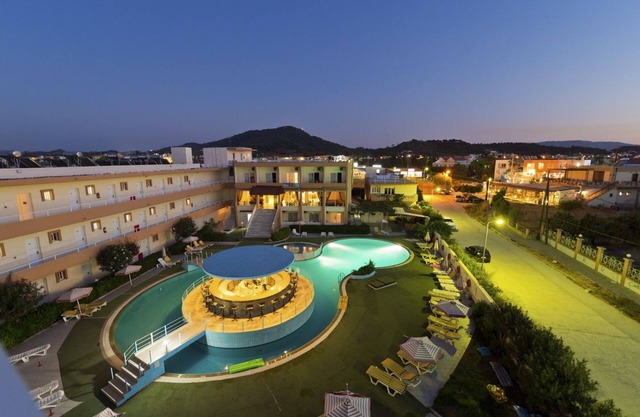 Bayside Hotel Katsaras