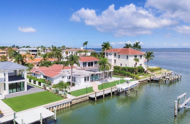 Bayview Paradise by FVC