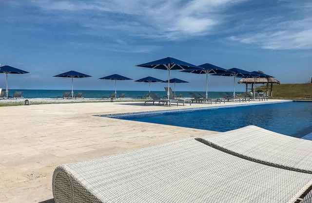 Beach Apartment 4 Bedrooms - CASAMAR Beachfront & Golf Club - San Carlos Panama