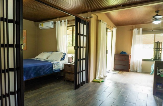 Beach Casita, Pilon de PavonesnSteps away from perfect surf!