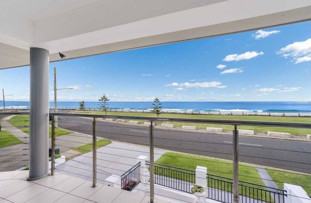 Beach Front Experience with Point Blank Ocean Views