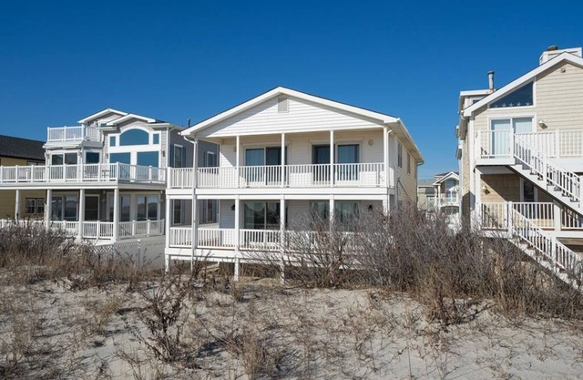 Beach Front Getaway- Unbeatable Location!