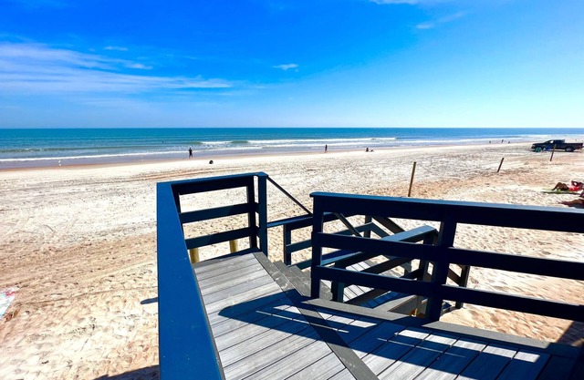 Beach Haven -ocean View At Symphony Beach Club